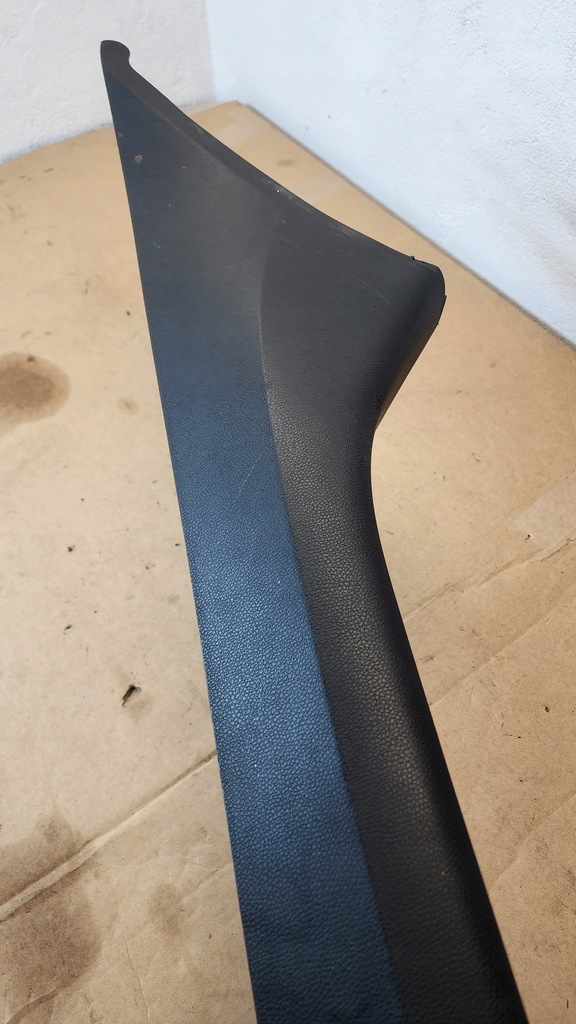 фото №9, Mercedes w907 w910 левая защита обшивка стойка a9076901000