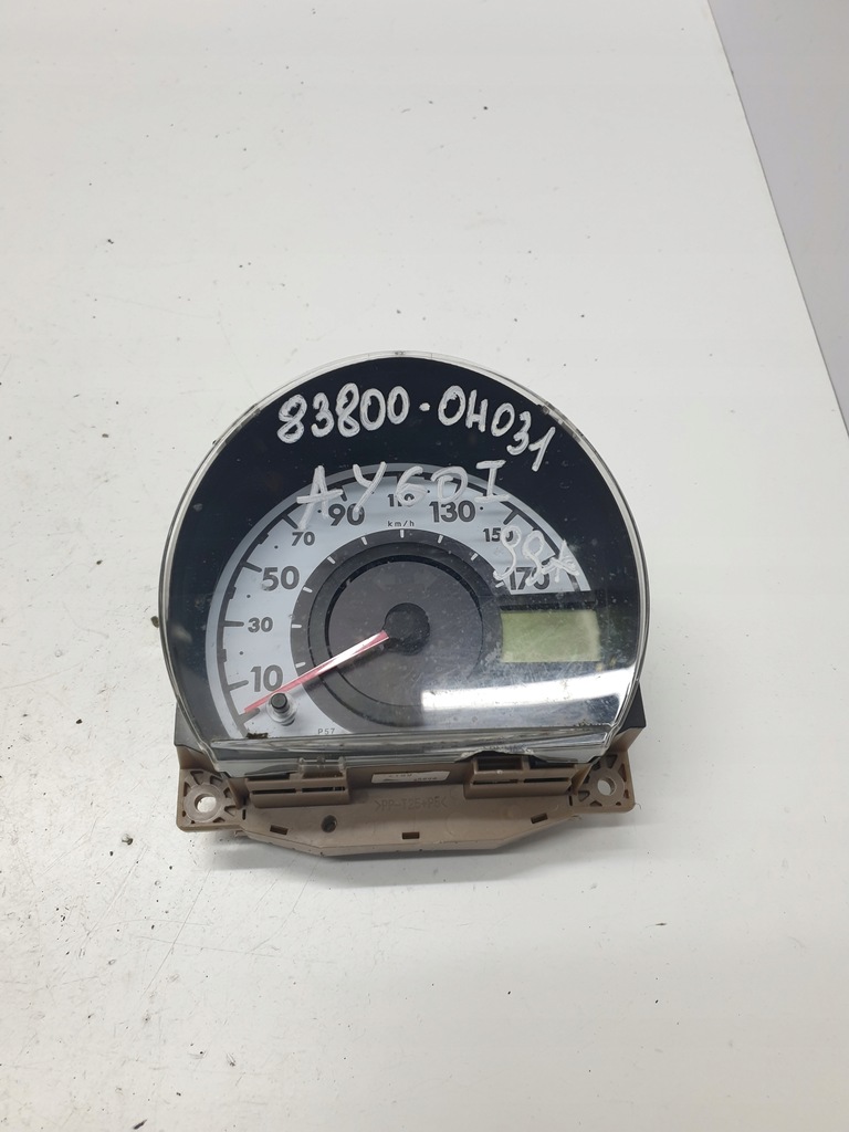 фото №1, Счетчик приборы toyota aygo 83800-0h031