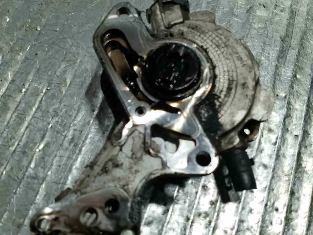 фото №1, Насос вакуум vw polo 9n lift 038145209h 1.4 tdi
