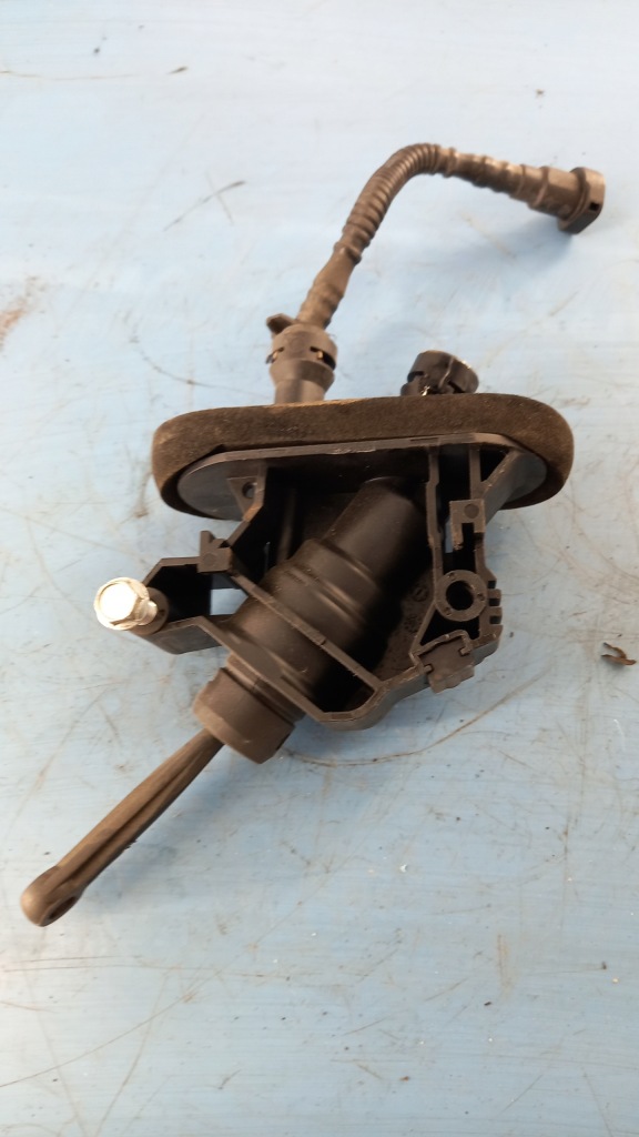 фото №3, Насос сцепления ford fiesta 1.3b 03r