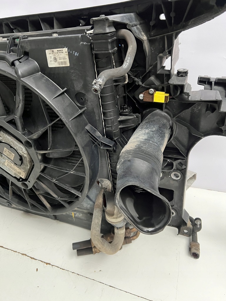 фото №10, Pas передний усилитель радиатор балка audi q7 4l 4.2 tdi автоматическая коробка передач