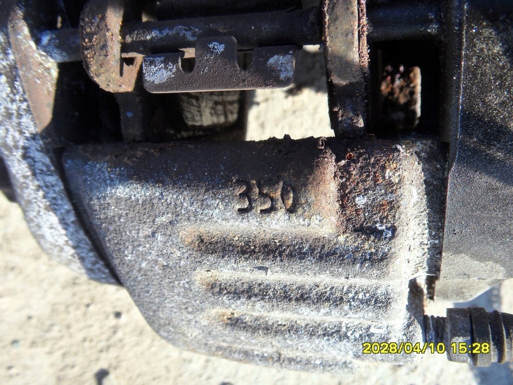 фото №4, Mercedes w221 4x4 350 супорт передній правий 4matic