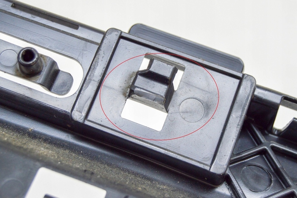 фото №6, Bmw 4 cabrio f83 m4 передній правий кронштейн захист бічний 7374524 2015