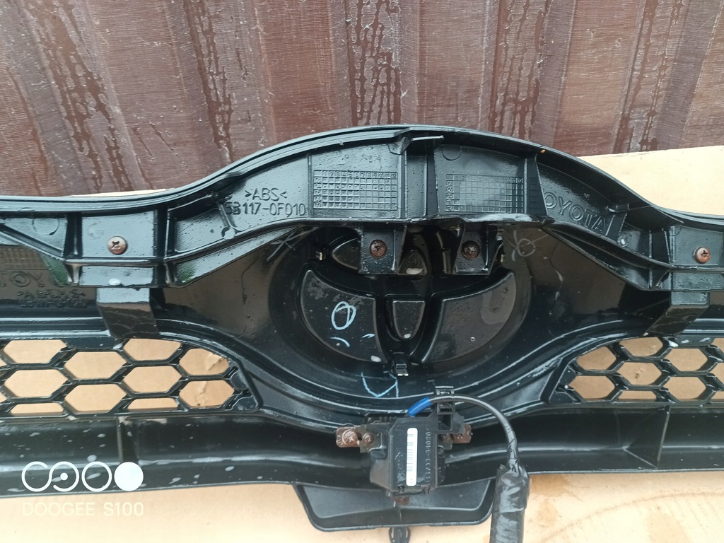 фото №8, Toyota corolla verso 04-07 решётка радиатора решётка радиатора камера комплектная