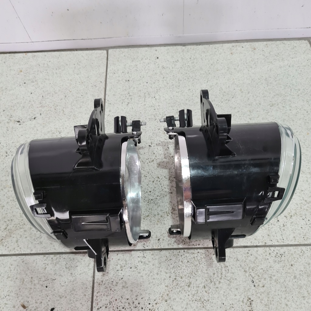 фото №10, Противотуманная фара лампа mercedes actros mp 4 левый правый