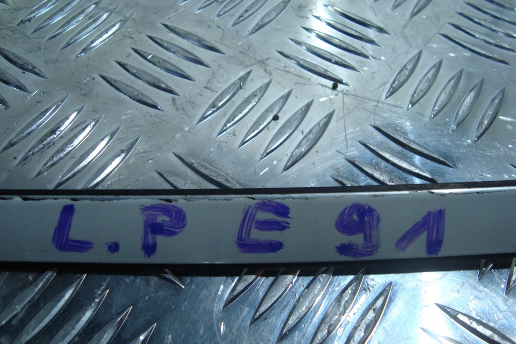 фото №5, Молдинг стекло лобовое левая bmw 3 e90 e91 poznań