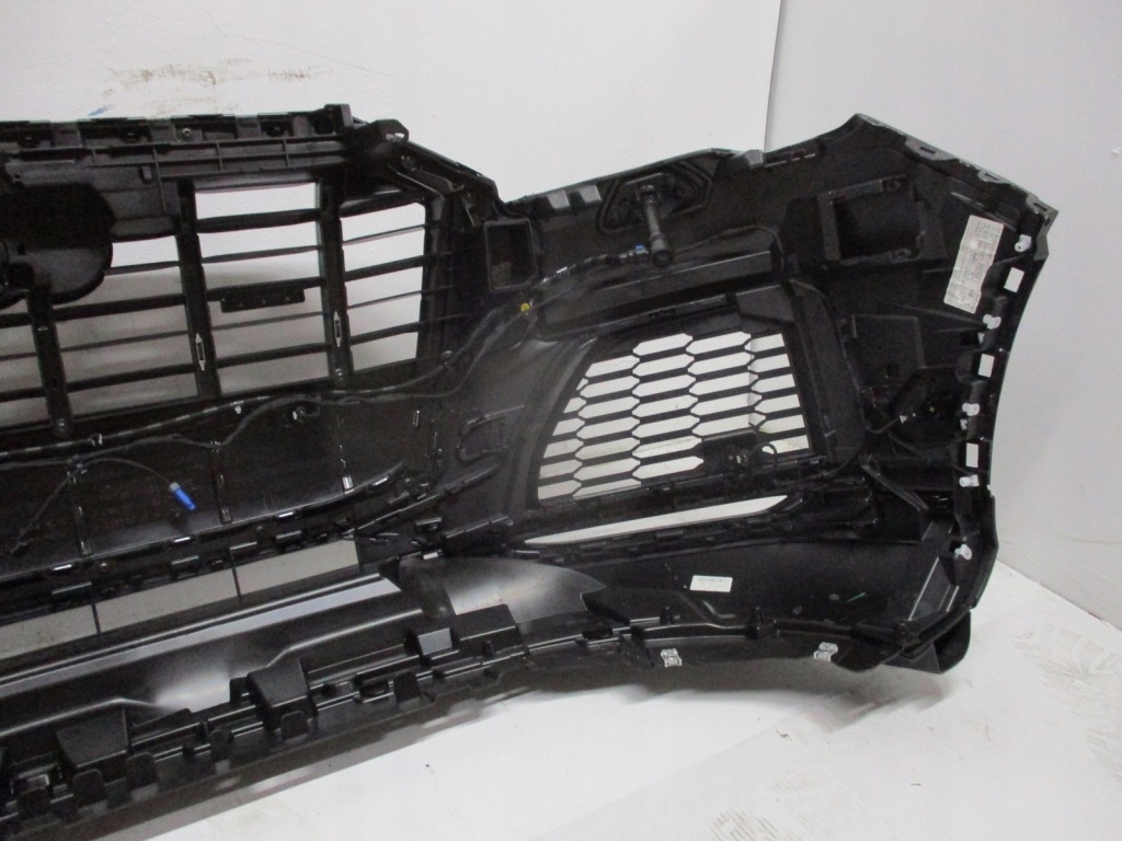 Купити Бампер audi q7 4m0 6pdc камера ксенон 23r