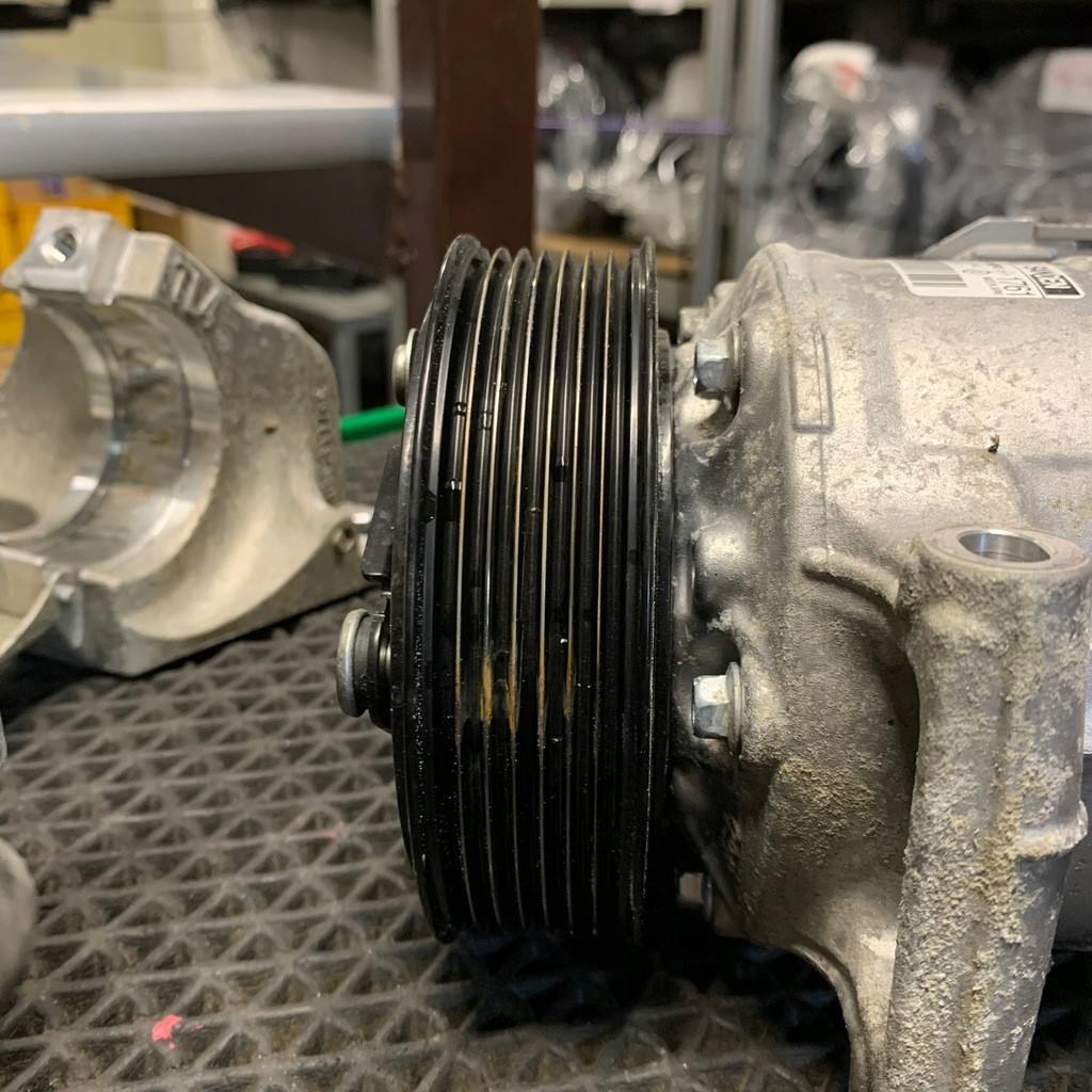 фото №7, Renault megane iv 1.3 tce компрессор кондиционера 926001268r