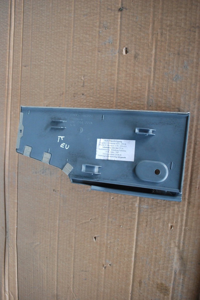 фото №10, Подножка накладка audi tt 8n eu 8n1864777a