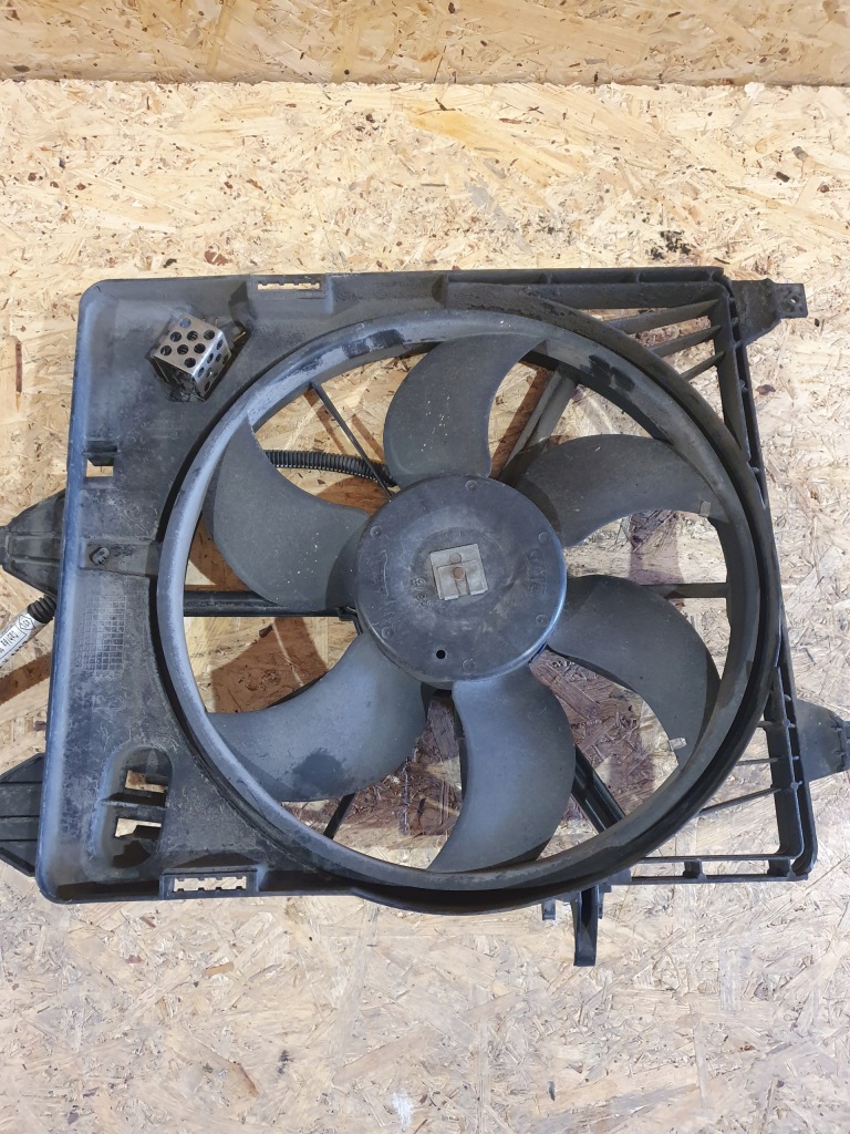 Радіатор вентилятор комплект  clio 2 8200252209 Київ