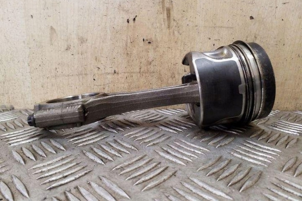 фото №7, Поршень vw tiguan 5n_ 081187 2.0l дизель 125kw 2008