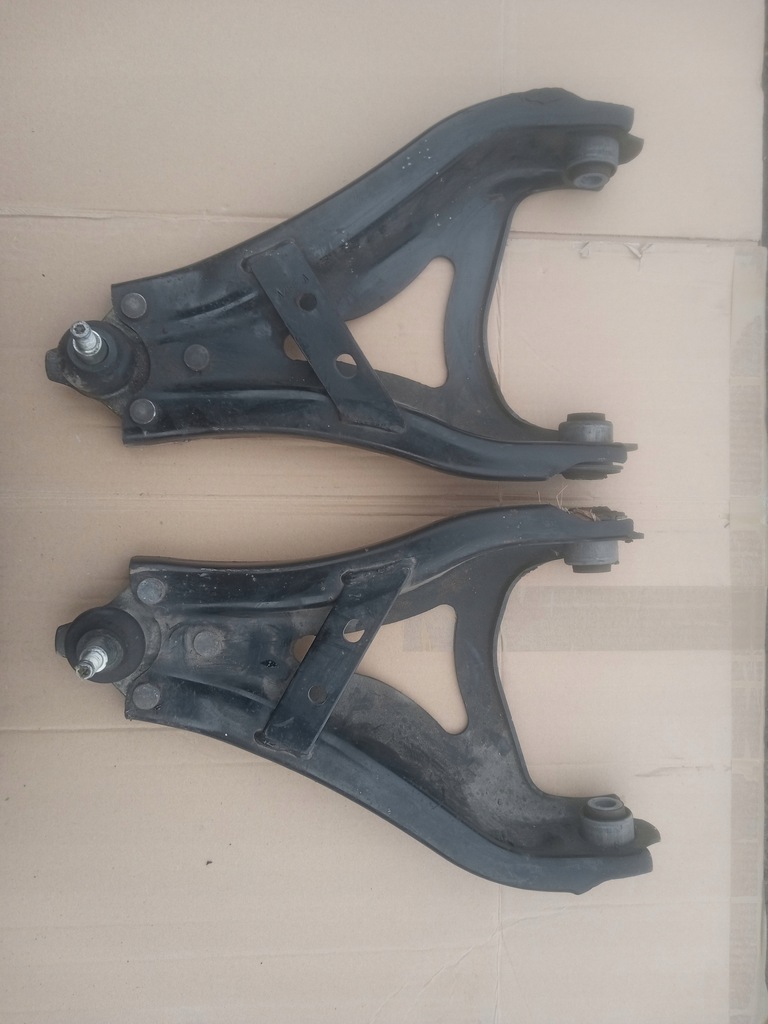 фото №1, Важіль правий перед dacia duster ii 2