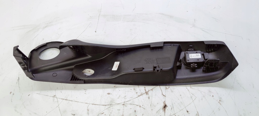 фото №6, Защита заглушка сиденье левая audi a4 b9 8w0881325a