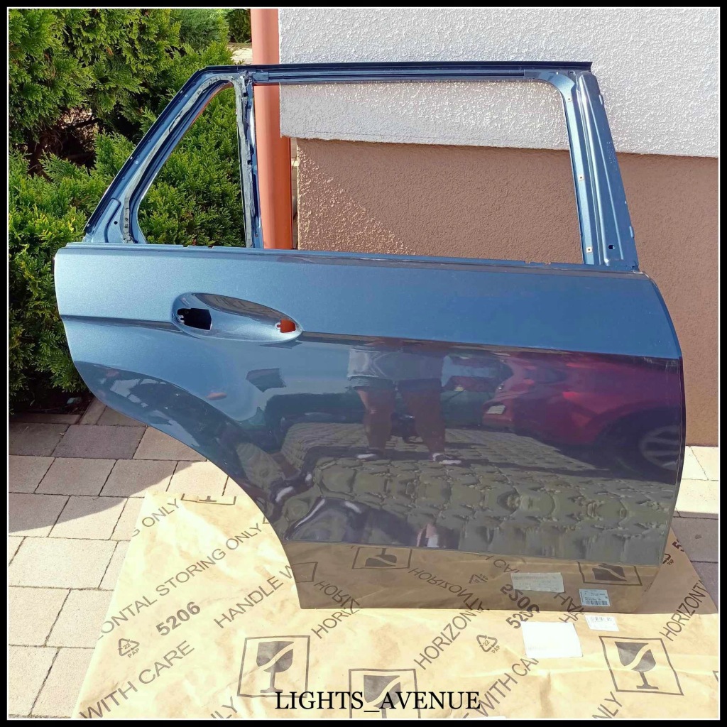 фото №1, Mercedes w212 kombi дверь правое задняя a2127320410