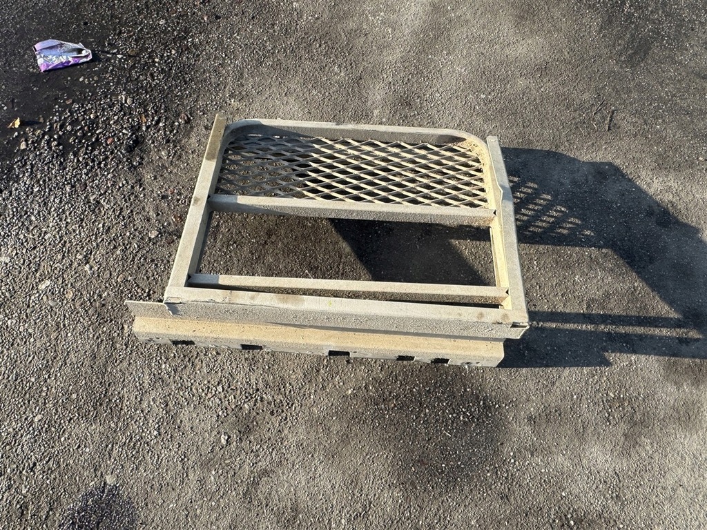 фото №8, Подножка дверь раздвижных правых металлический фургон blaszak iveco daily 6 vi