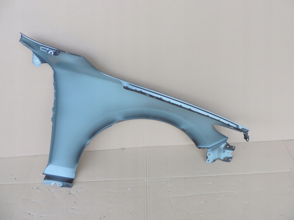 Mazda 3 седан 2019 2020 2021 крило ліве перед передній Київ