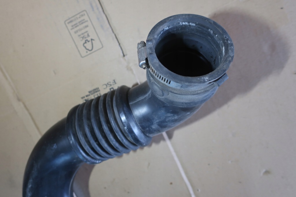 фото №4, Dodge caliber 2.0 2.4 труба фильтра воздухозаборник воздуха