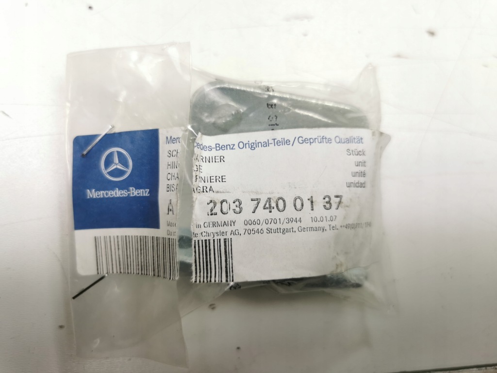 Петля кришки багажника лівий правий mercedes c klasa w203 універсал a2037400137 Київ