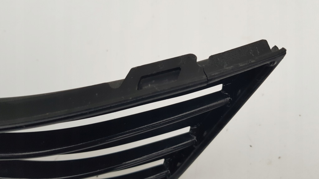 фото №11, Решітка середня бампера vw polo v 6r r-line радар