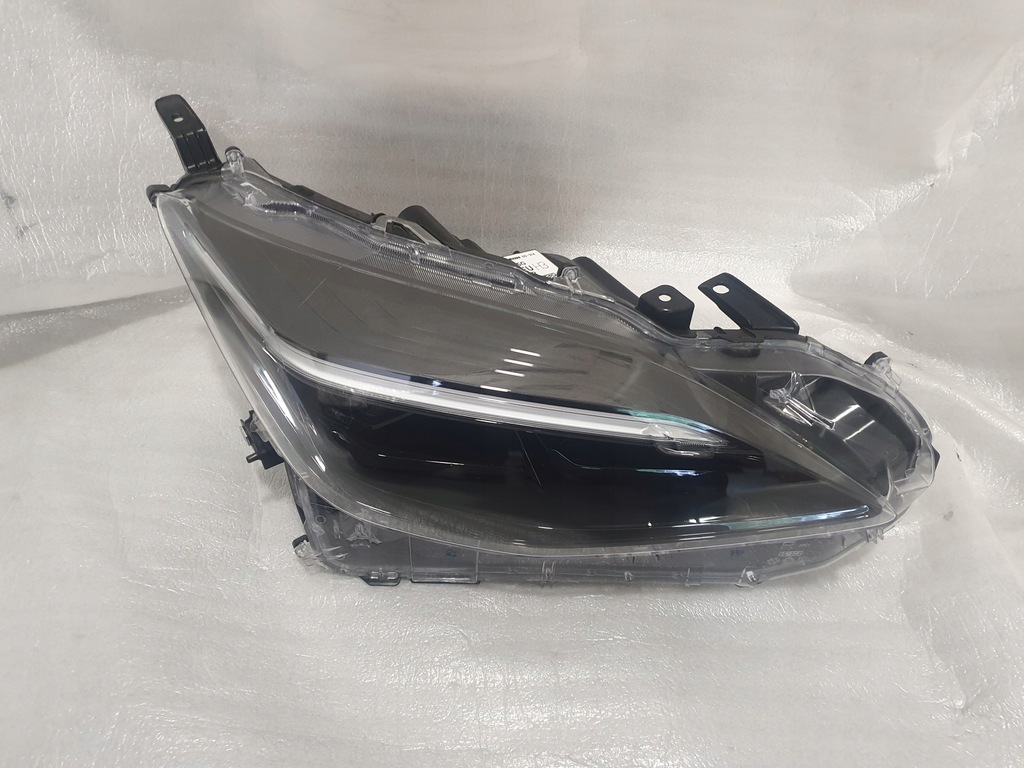 фото №1, Toyota yaris cross full led