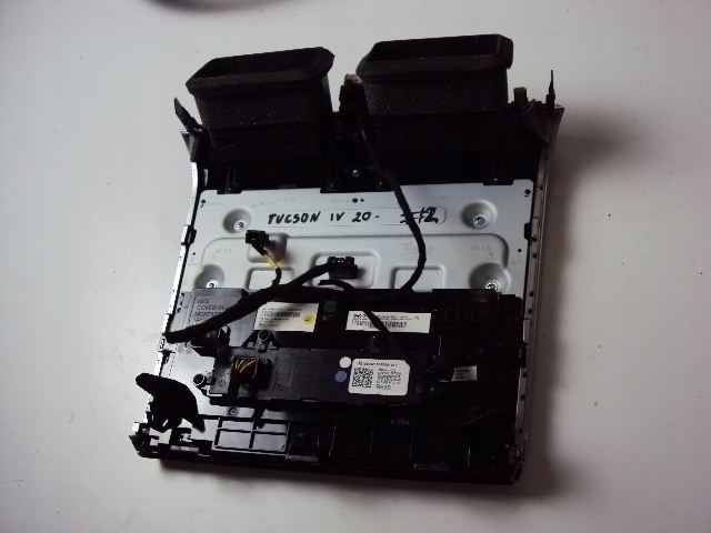 фото №9, Панель кондиціонера екран hyundai tucson iv 2020-