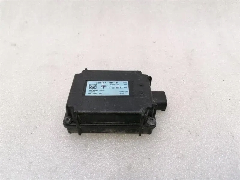 фото №5, Tesla model x 75d homelink module 1020147-00b ecu