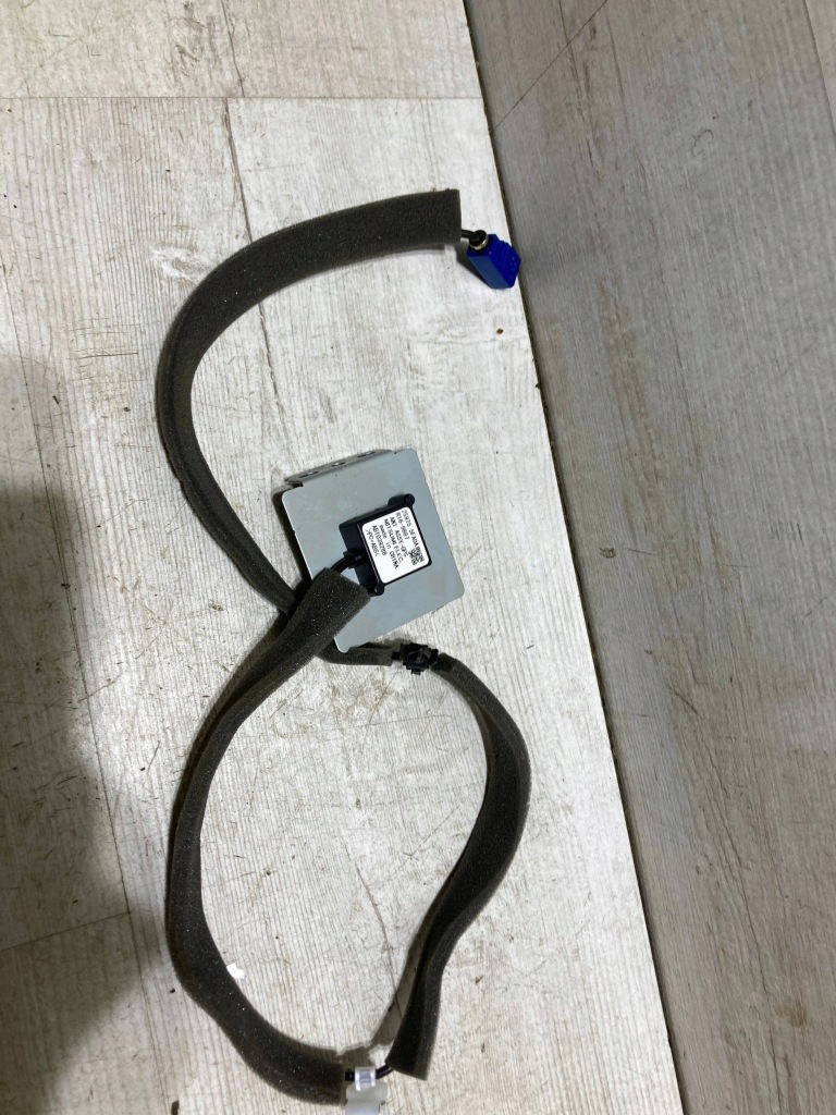 фото №1, Nissan micra k14 2018 антена gps