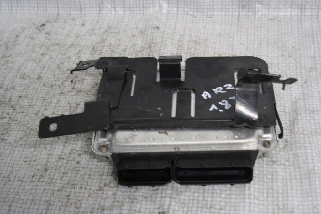 фото №4, Audi a3 8l 1,8 t бортовой компьютер двигателя 06a906032at