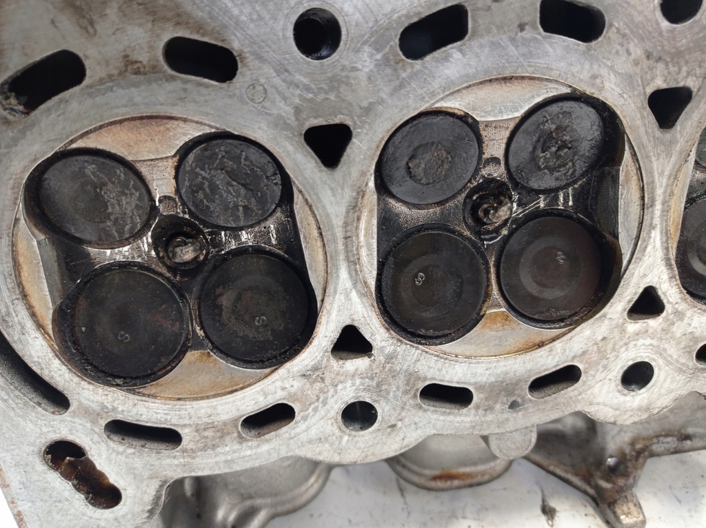 фото №13, Головка c1 107 aygo 1.0 1krb52m