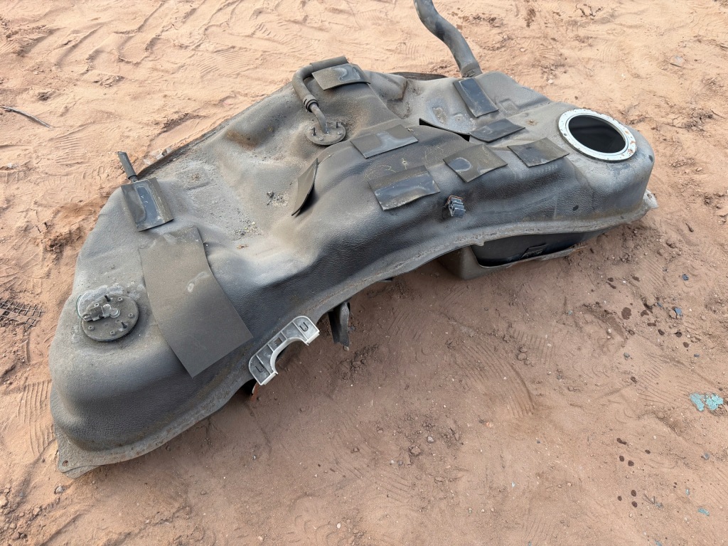 Купить Бак топливной  bak lexus is250 2.5 v6 05-11r