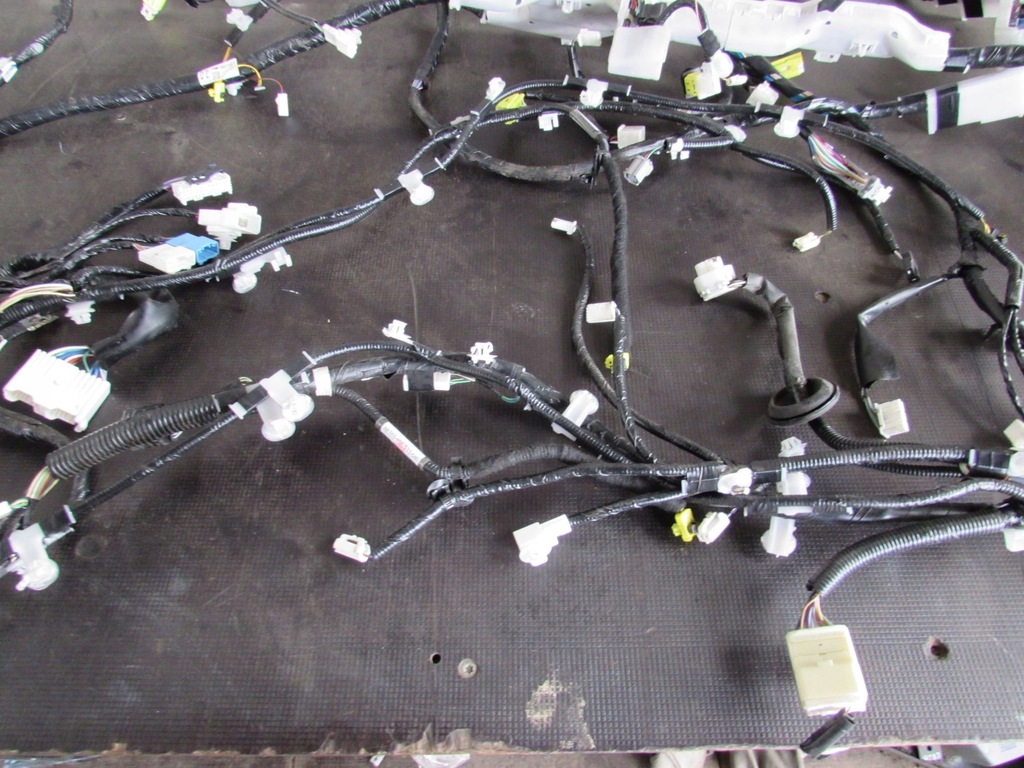 фото №8, Електропроводка джгут кабіни toyota corolla e21 19-23r ab161-f2c511-040