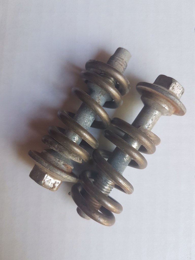 фото №1, Болты пружины глушителя note e12