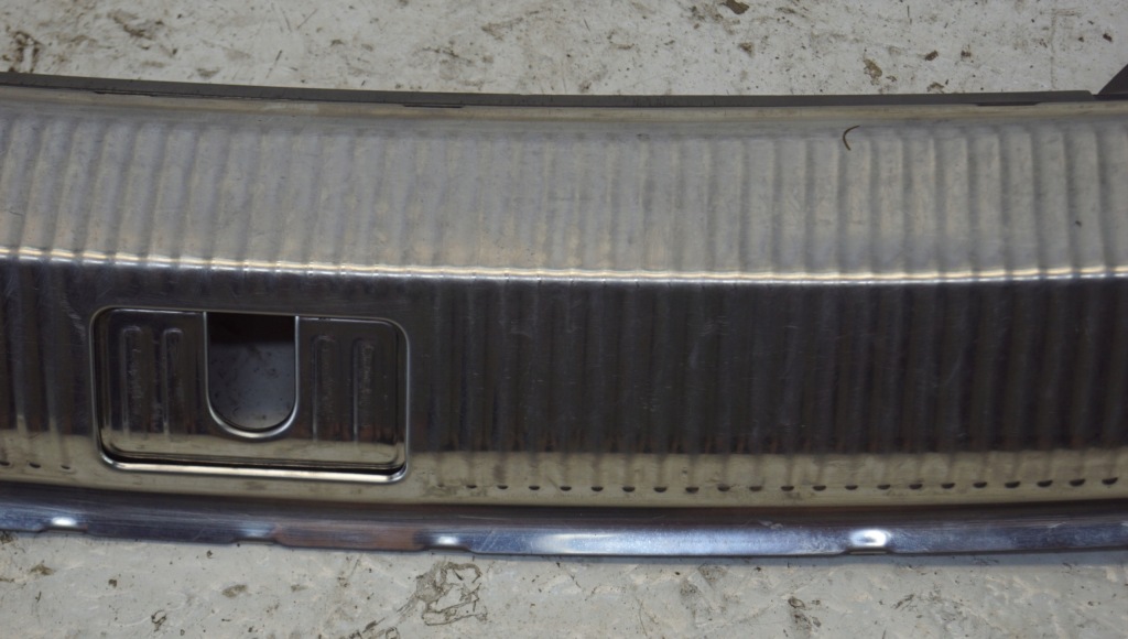 Купити Накладка поріг багажника audi a4 b8 універсал 8k9864483c