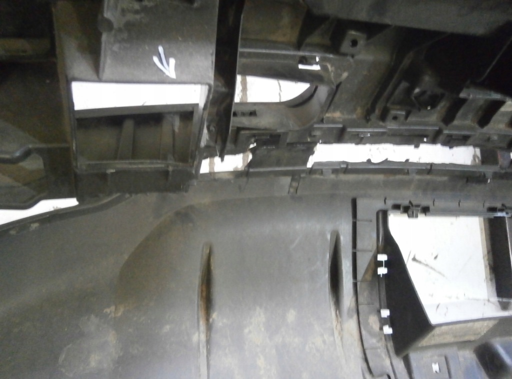 Бампер audi q3 lift s-line 8u0 задня nr tw362 Зі Шроту