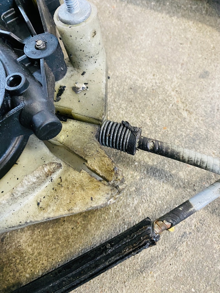 фото №5, Maserati levante підйомник скло 670104205 правий задня