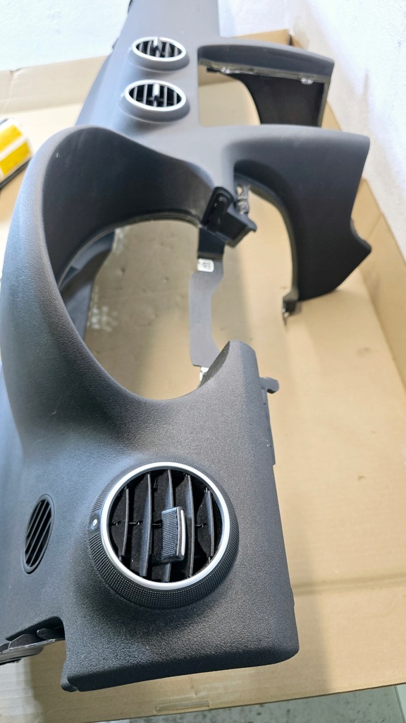 фото №10, Панель приладів приладова панель приладів подушка безпеки ремені audi a3 8p lift europa