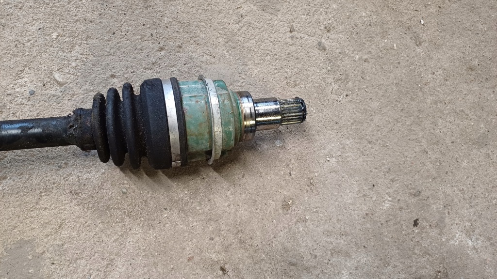 фото №2, Daihatsu materia 1.3 b приводной вал левая передняя механическая коробка передач