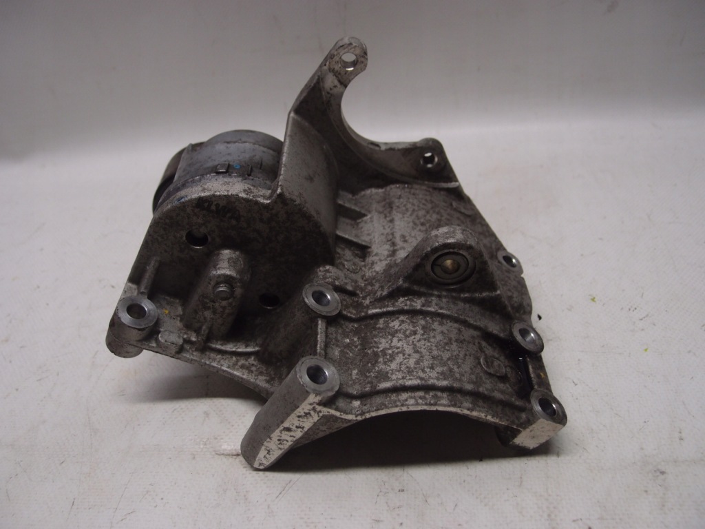 фото №5, Основание кронштейн насоса hyundai h350 2.5 crdi