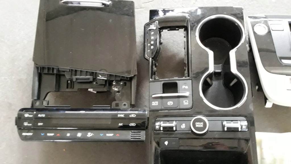 фото №10, Kia k5 2020-2021 панель лента переключатель рамка