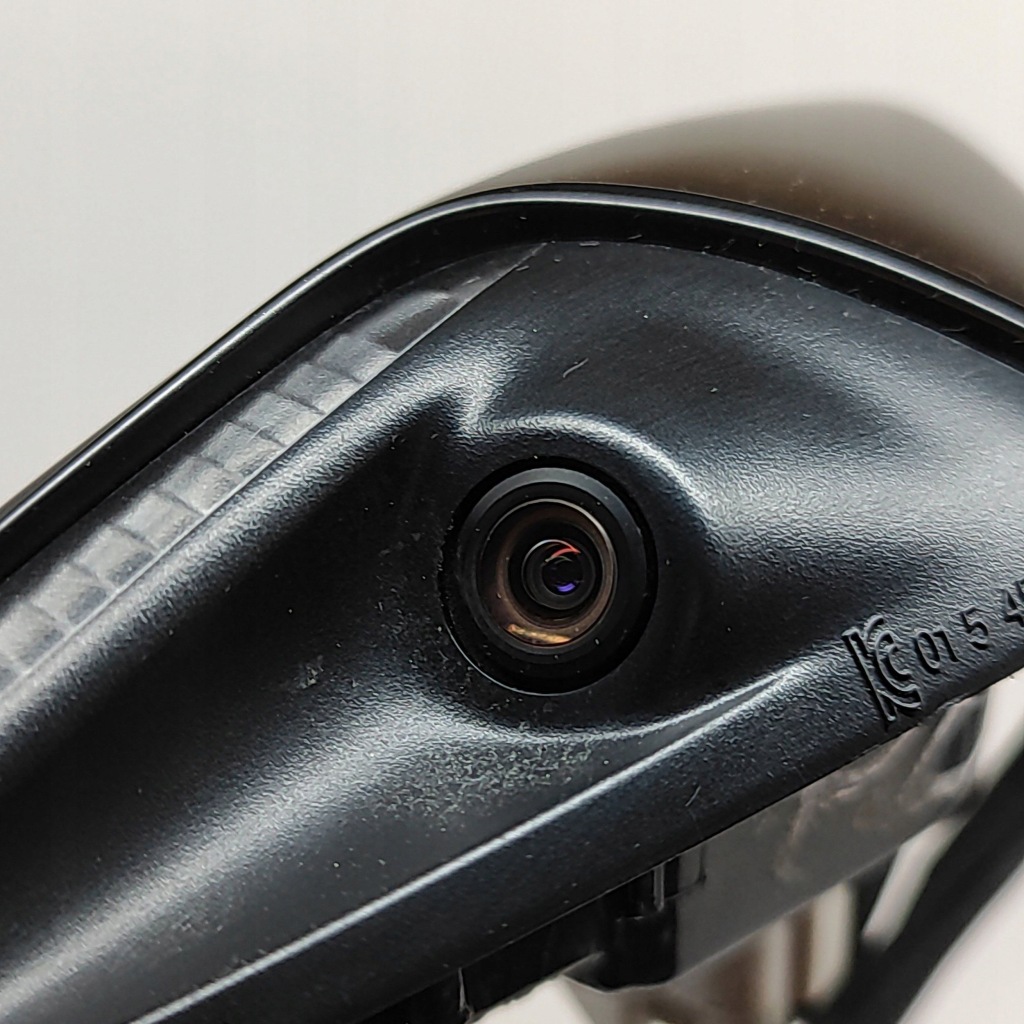 Tesla model y 2021 правая сторона камера на крыле боковой Киев