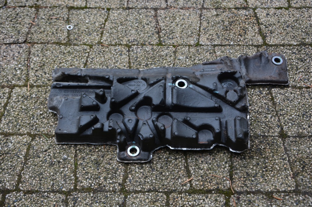 фото №1, Защита тепловая vw passatb8 kombi 04l103954al