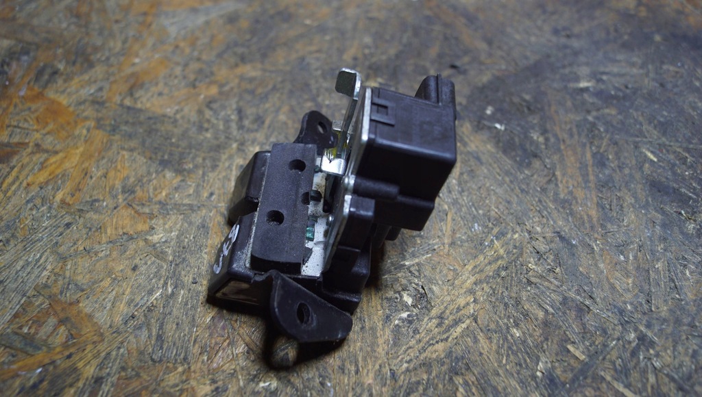 фото №8, Hyundai ix35 замок задний крышки 81230-1h300 871