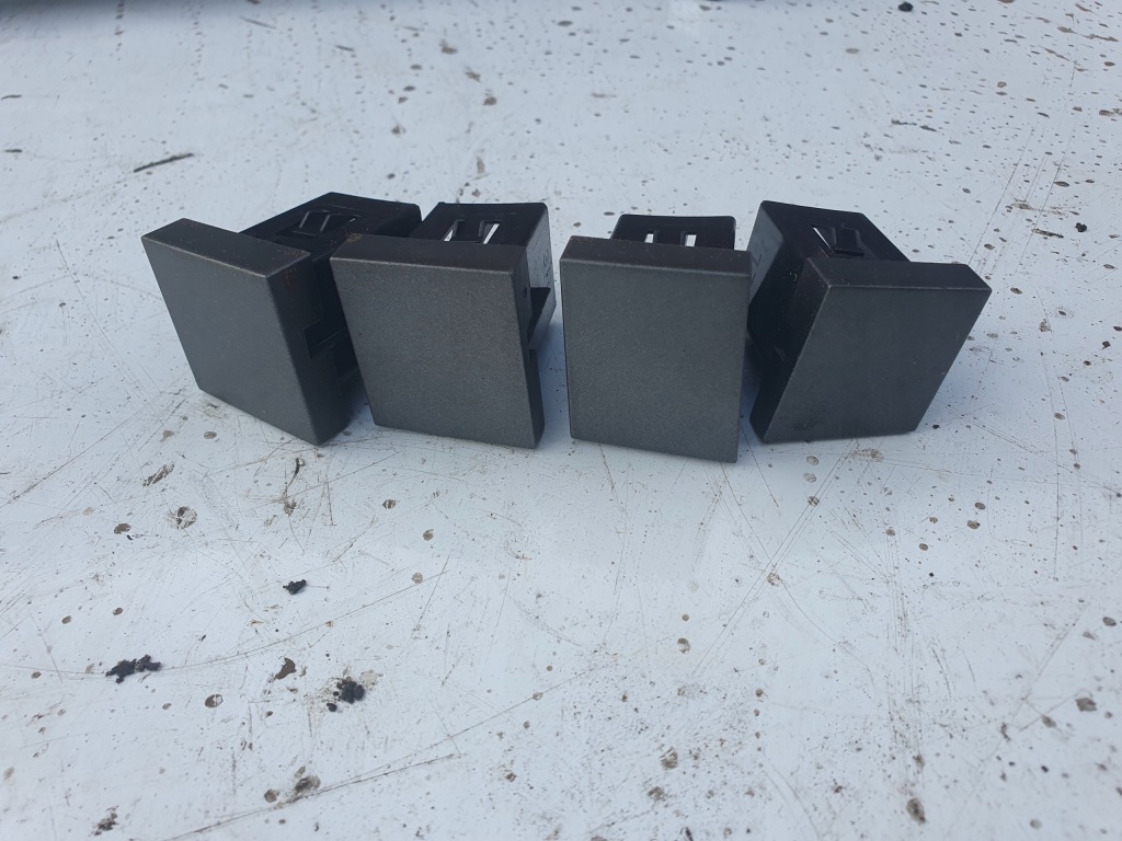 Купити Решітка обдув права opel vectra c 1.9 cdti 2004r 5 передач дизель справна