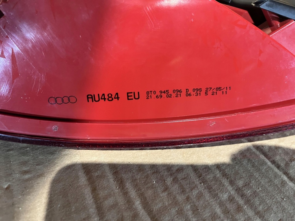 Audi a5 8t купе комплект лампа задній ліва правий 8t0945096d led Оригінал