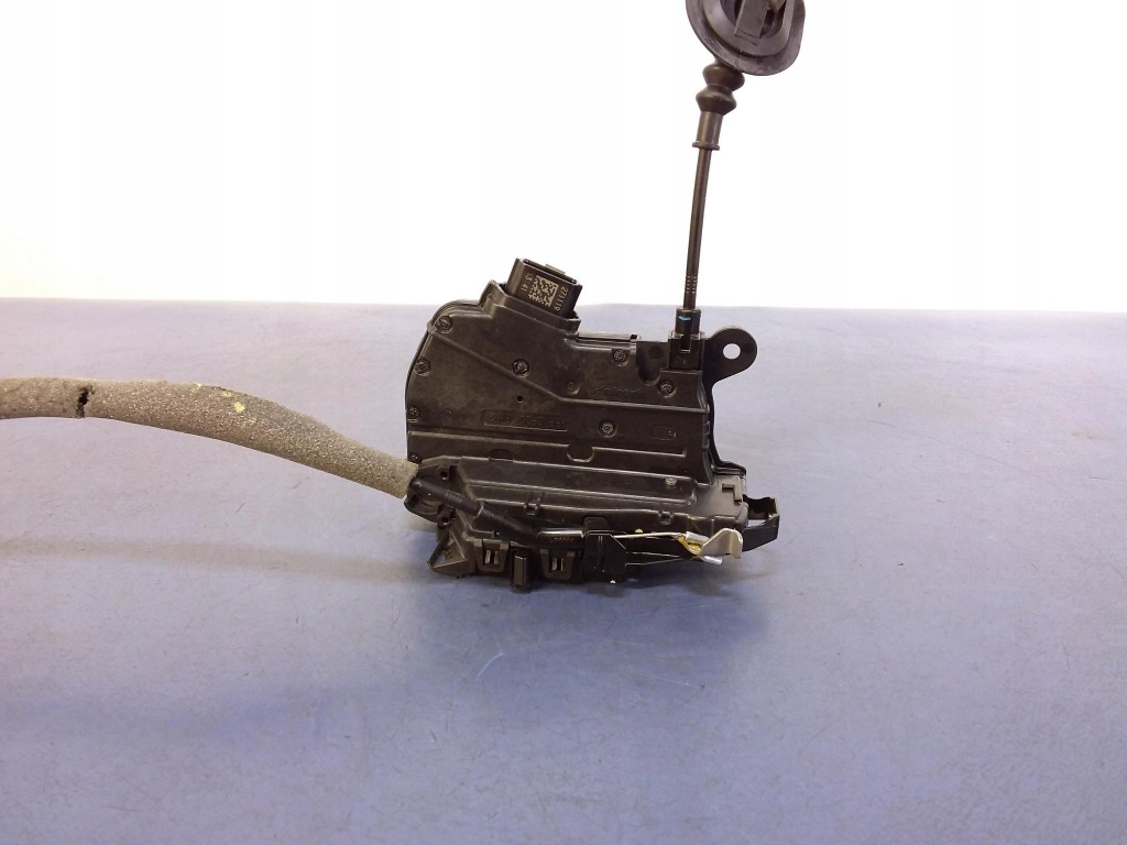 фото №2, Renault clio v замок дверь задняя правый 825007311r