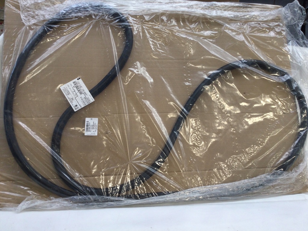 фото №1, Прокладка дверь раздвижных левая volkswagen caddy 2k nowa 2k4843791d