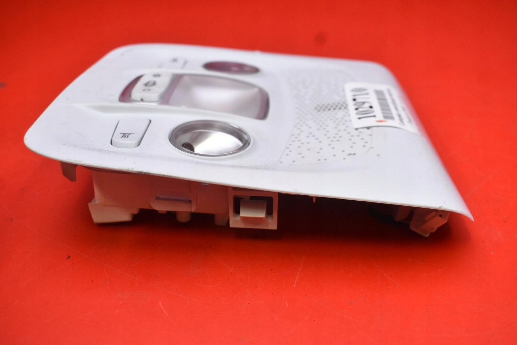 фото №7, Лампа освещение салона перед 9673810977 peugeot 2008 1 i 17-20