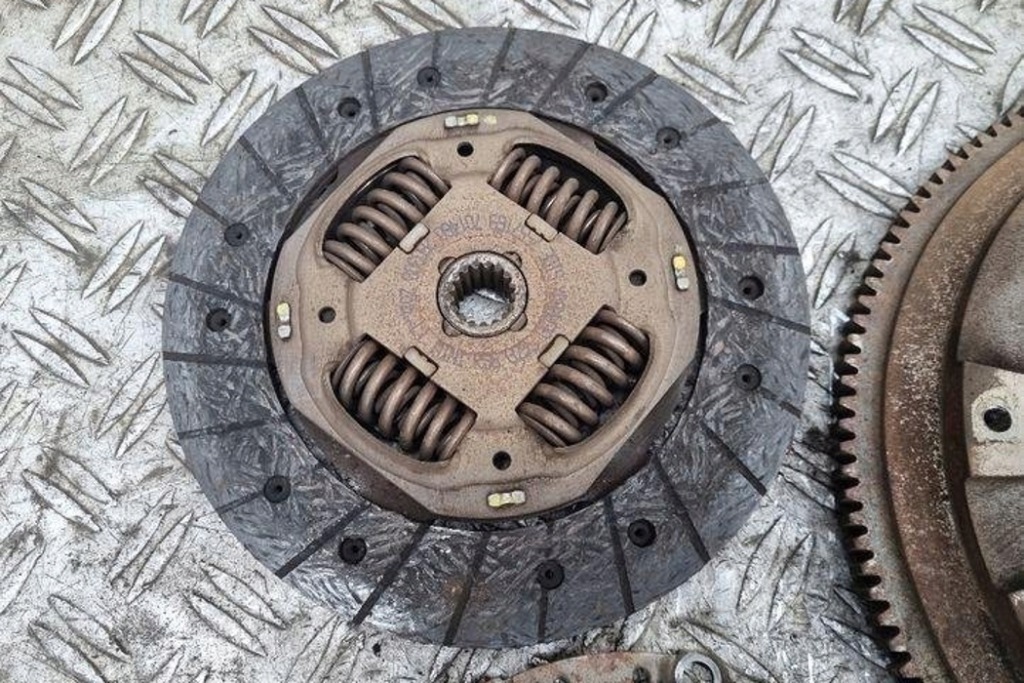 фото №1, Комплект сцепления mini cooper r56 7568714 1.4l бензиновый 70kw 2009