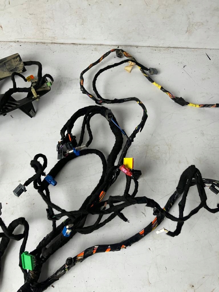 фото №7, Жгут электропроводка консоли volvo xc40