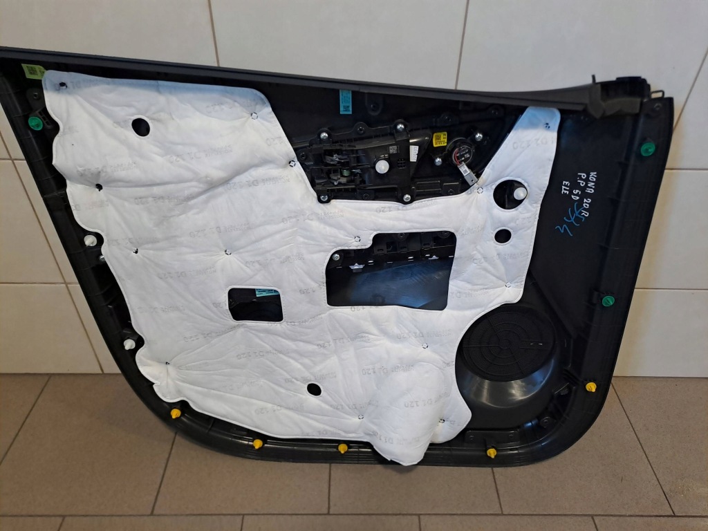 фото №5, Hyundai kona i 17-23r обивка дверь правый перед uk 82361-j9000